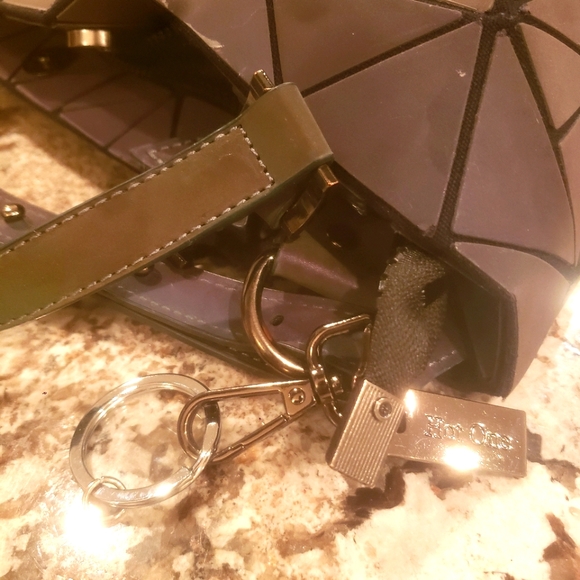 Geometric Luminous Purse/ Handbags for Women "Holographic Reflective Crossbod" - Picture 11 of 14